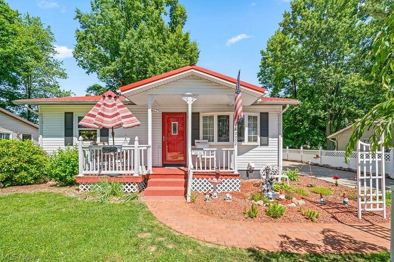 2452 Center Avenue - Photo 1