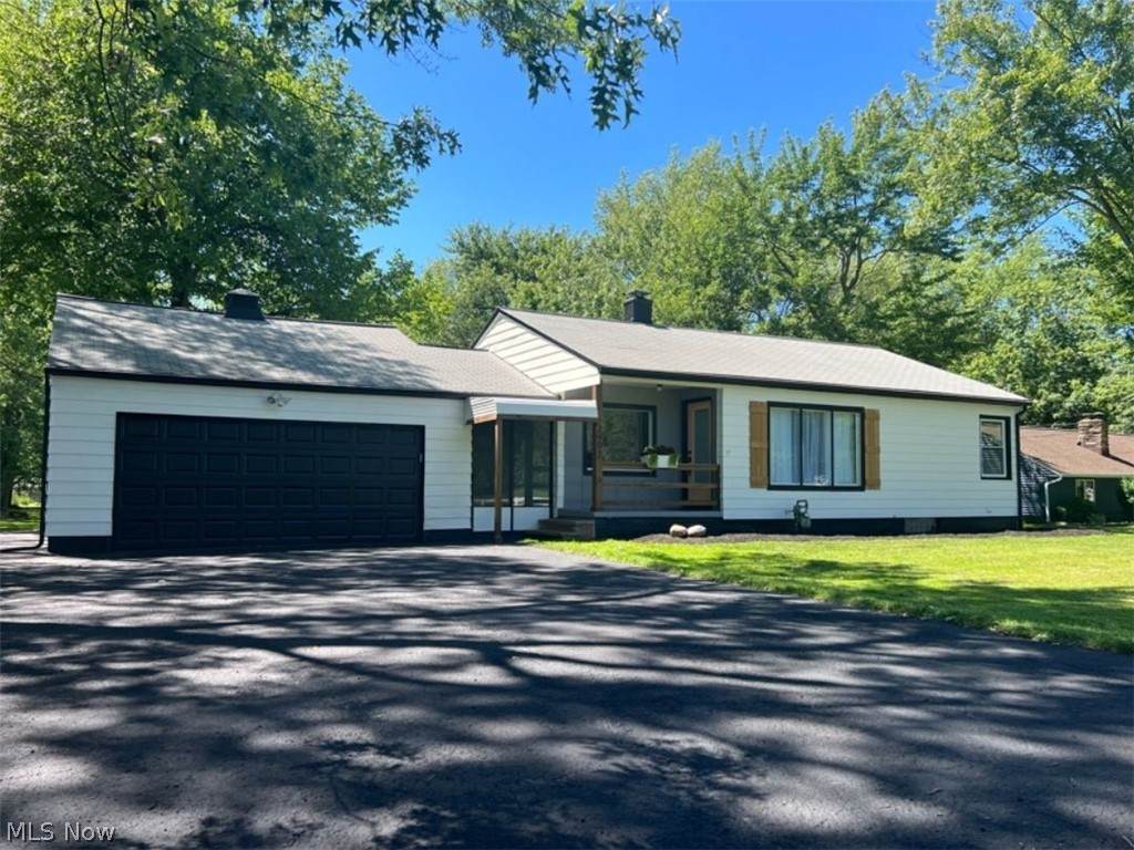 2992 Rockefeller Road - Photo 1