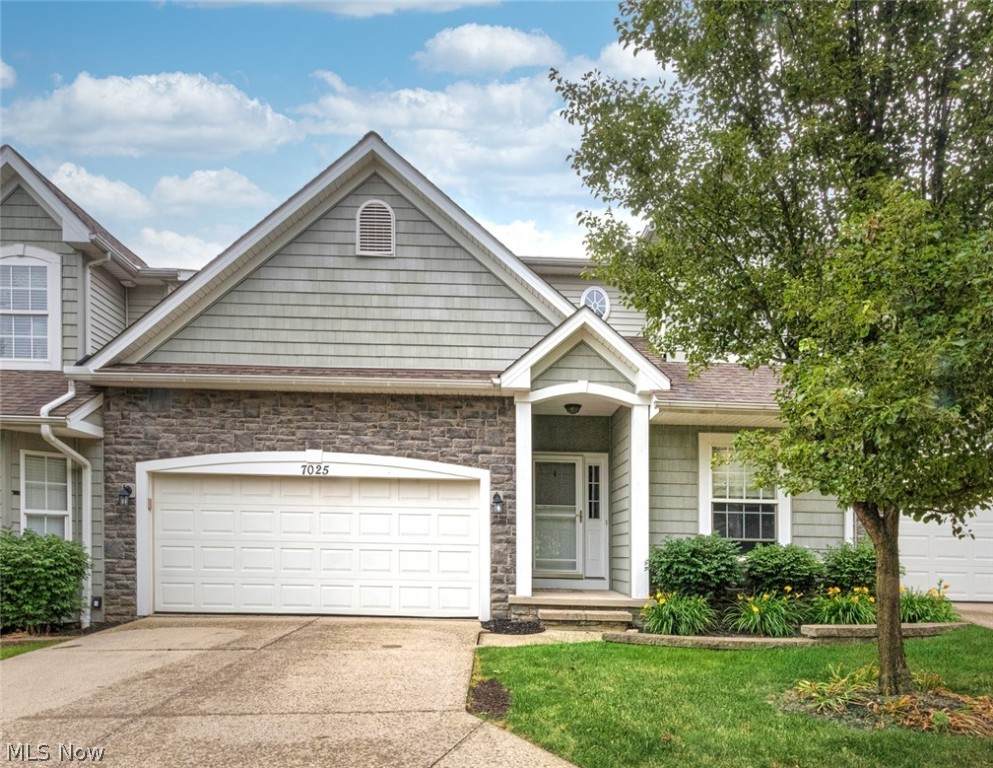 7025 Easton Way - Photo 1
