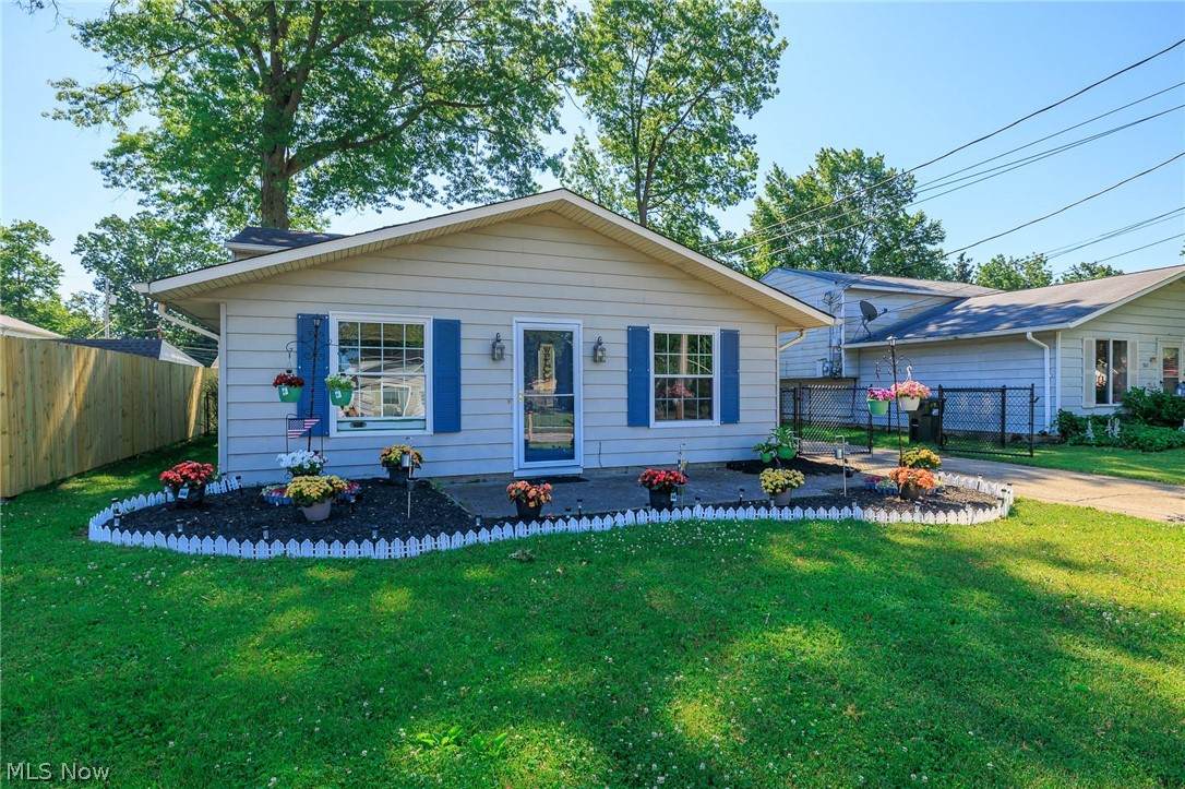 5833 Lee Avenue - Photo 1