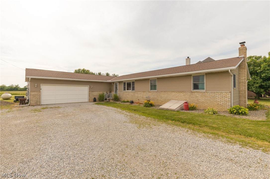 10100 Baumhart Road - Photo 1
