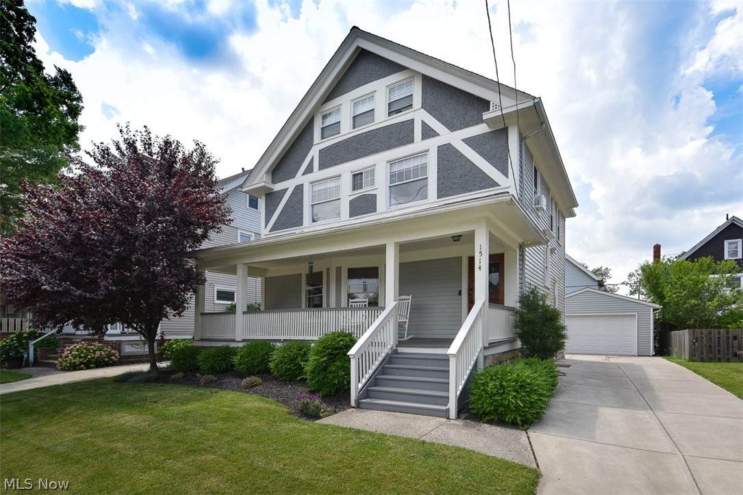 1514 Elbur Avenue - Photo 1