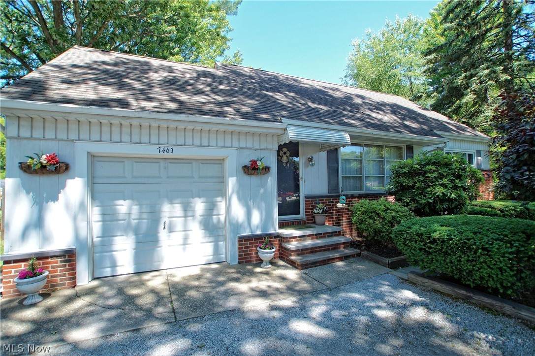 7463 Johnnycake Ridge Road - Photo 1