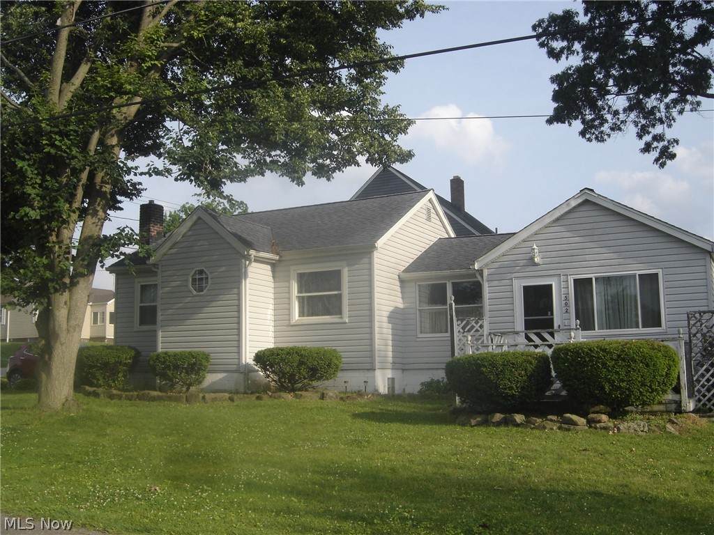 502 Franklin Avenue - Photo 1