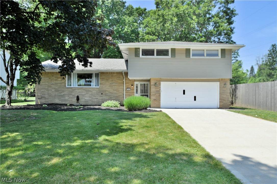 7400 Cricket Lane - Photo 1