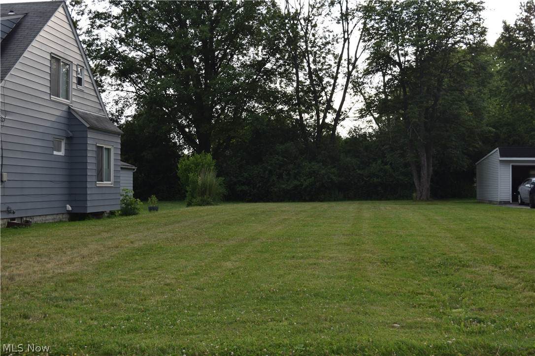 726 Northfield Road - Photo 1
