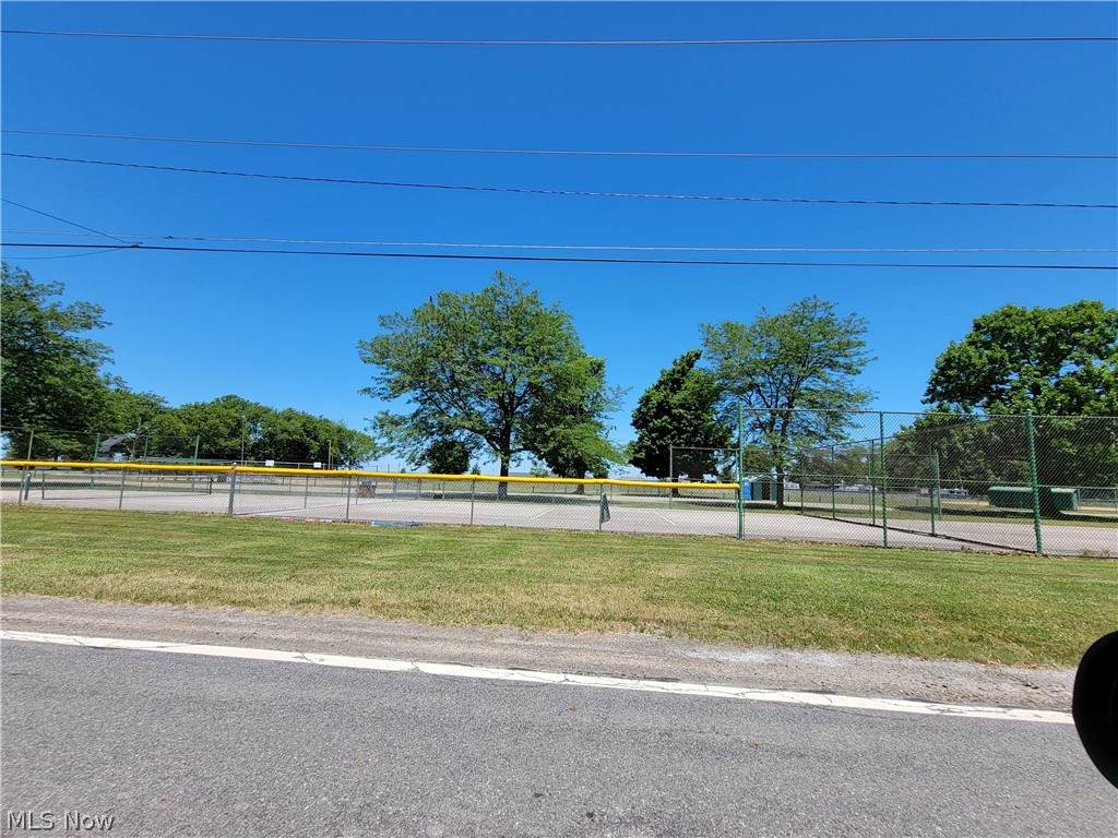 3424 Parmly Road - Photo 1