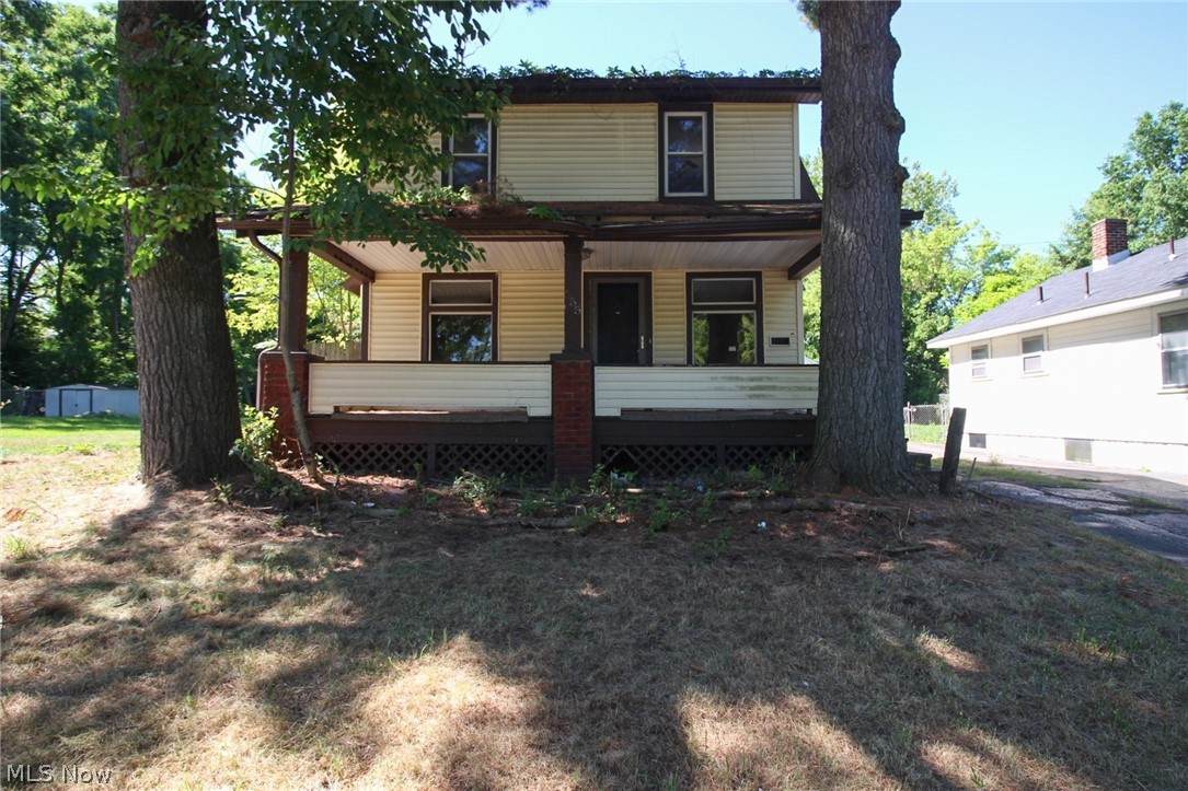 555 Saint Louis Avenue - Photo 1