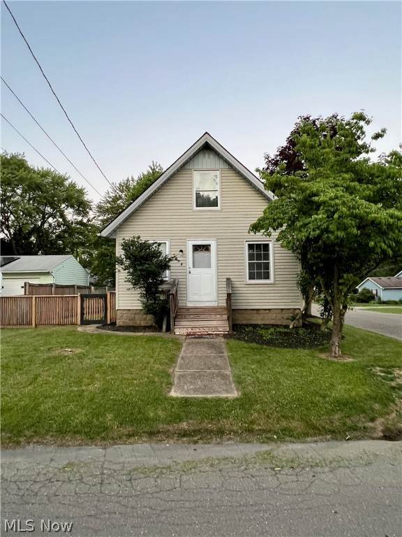 194 27th Street - Photo 1