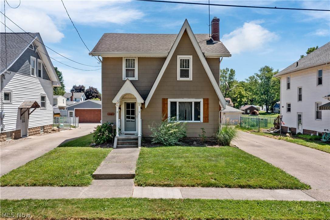 312 23rd Street - Photo 1