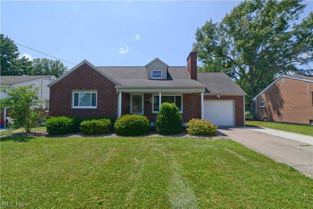 1141 Runge Avenue - Photo 1