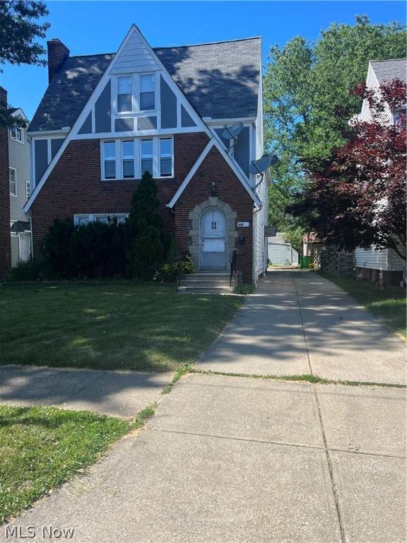 21051 Lake Shore Boulevard - Photo 1