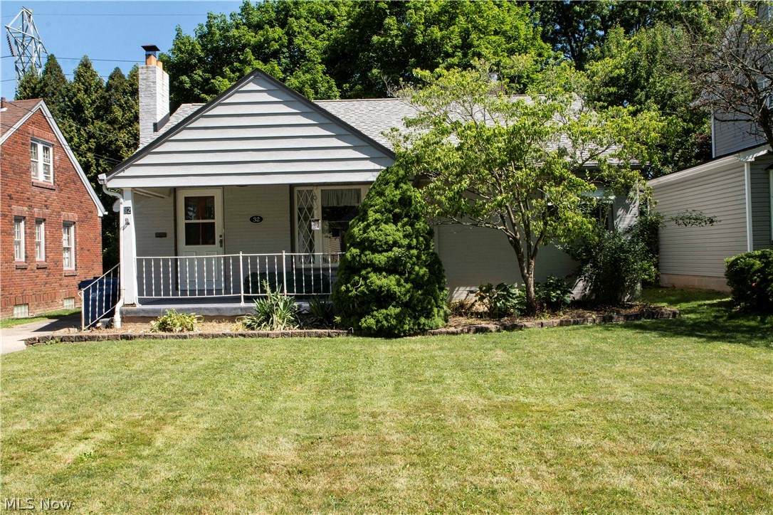 32 Brookfield Avenue - Photo 1