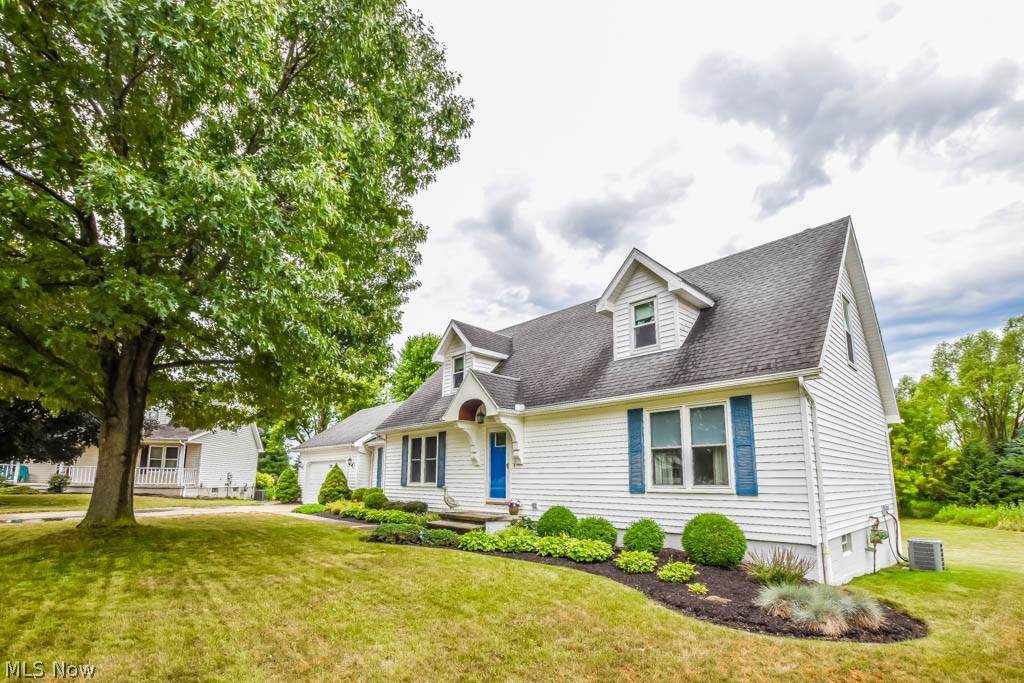 738 Concord Place - Photo 1