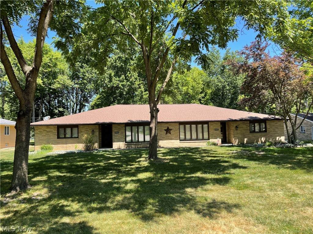 21224 Albion Road - Photo 1