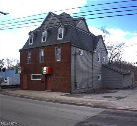 802 Main Street - Photo 1