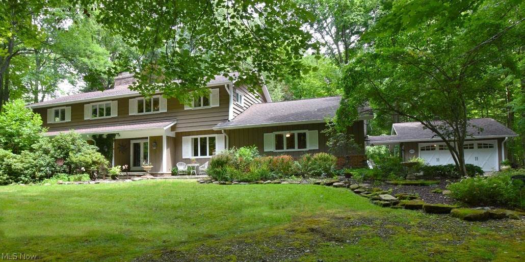 6025 Deer Run Drive - Photo 1