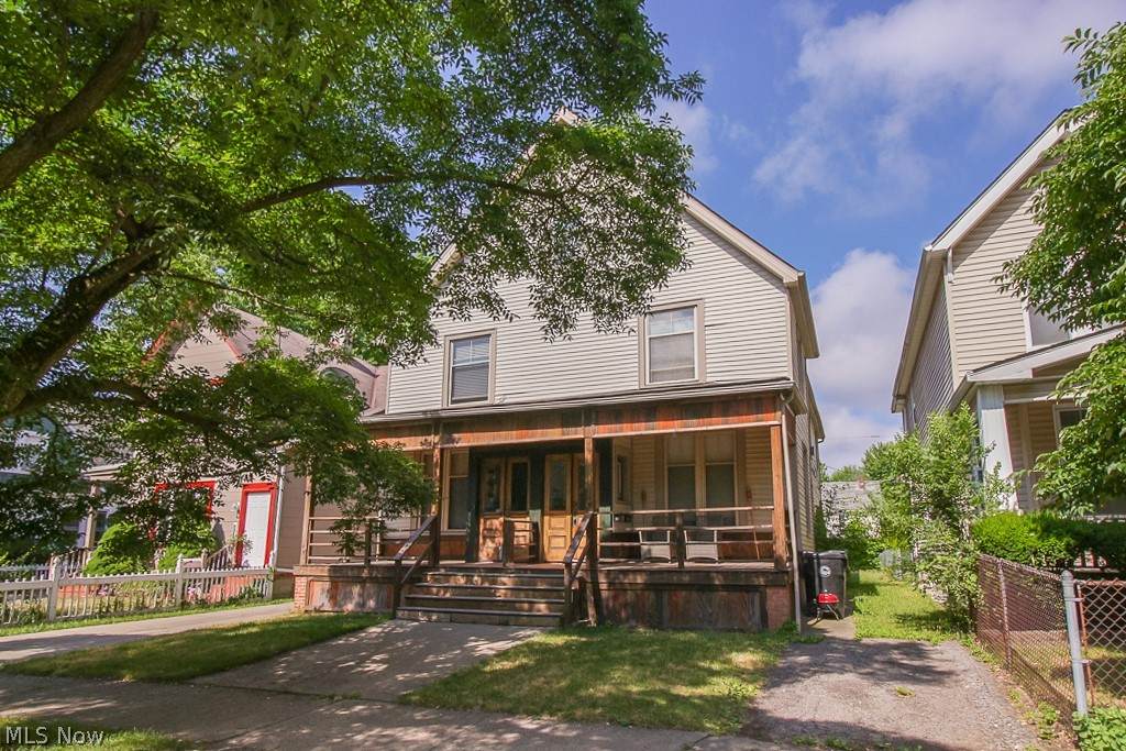 1852 45th Street - Photo 1