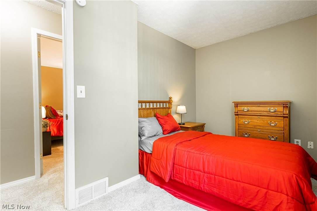 892 Carpenter Street - Photo 1