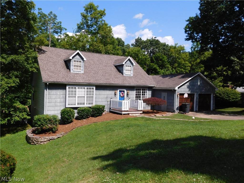 205 Deerwalk Circle - Photo 1