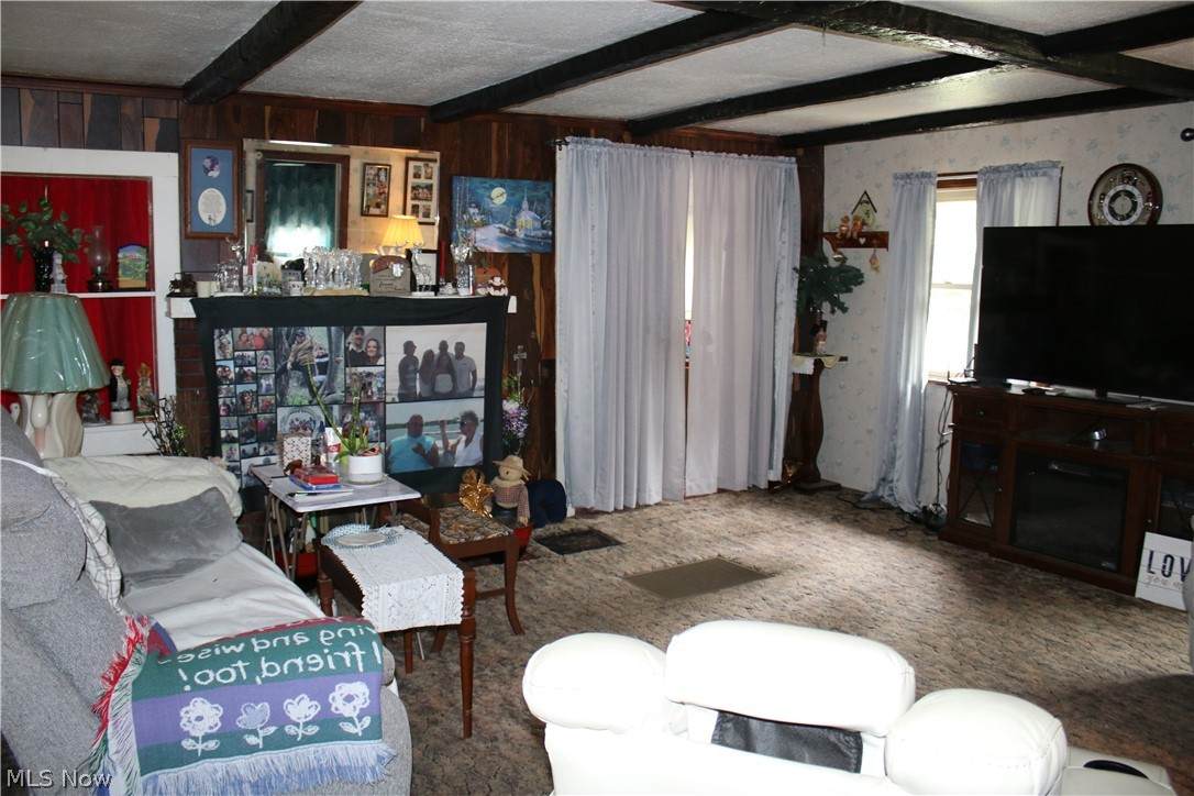 1560 Bennett Road - Photo 1