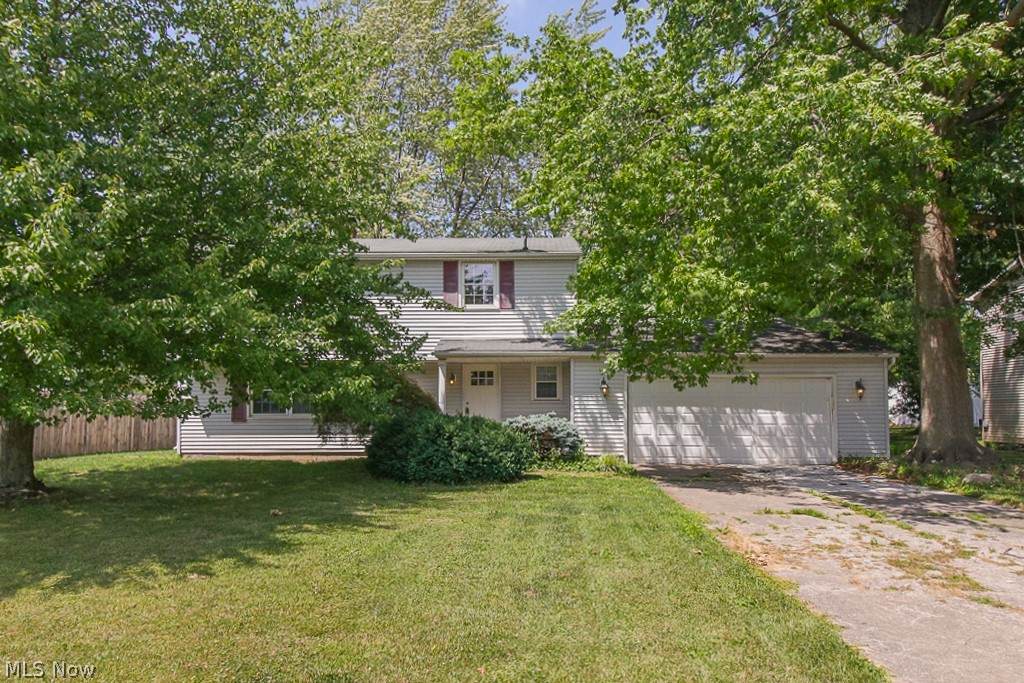 1324 Douglas Court - Photo 1
