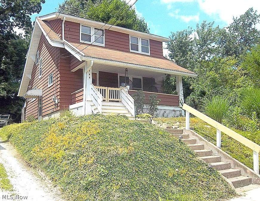 444 Aqueduct Street - Photo 1