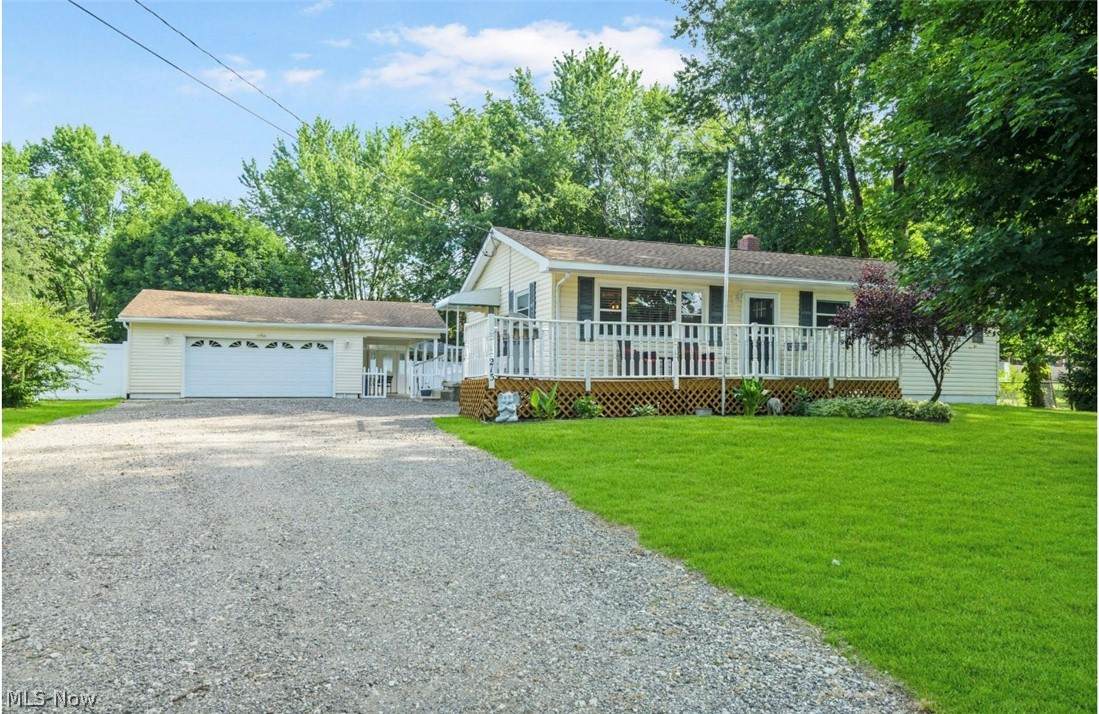 213 Heartwood Drive - Photo 1
