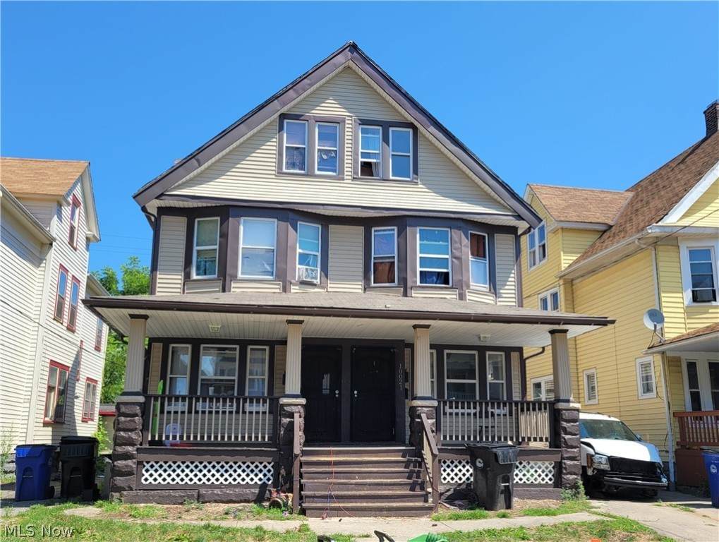 10019 North Boulevard - Photo 1