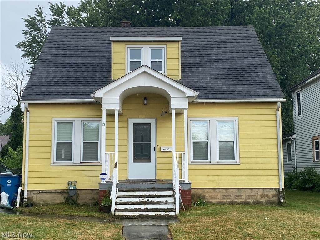 835 13th Street - Photo 1