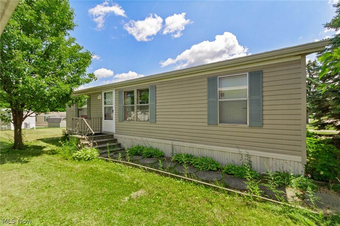 30 Lodgewood Drive - Photo 1