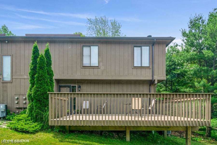 7599 Creekwood Drive - Photo 1