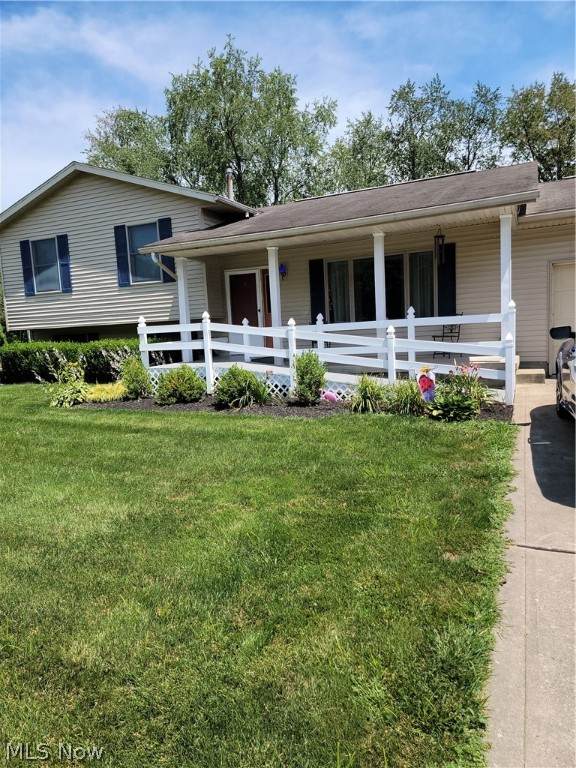 1384 Thomas Drive - Photo 1