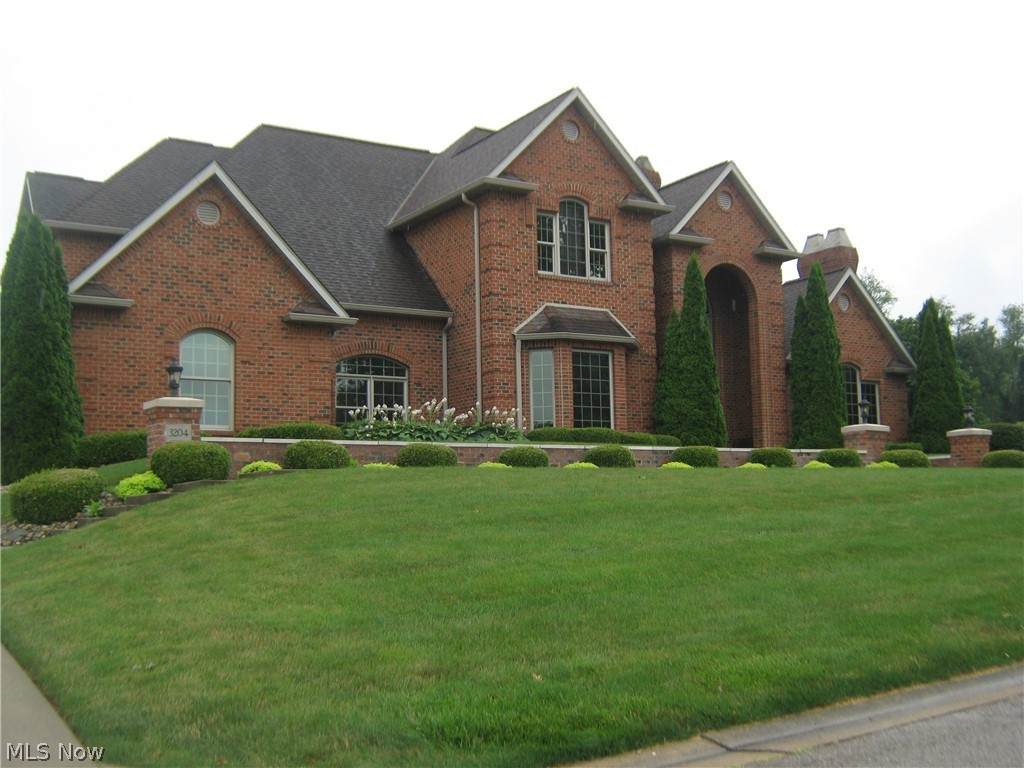 3204 Maple Creek Drive - Photo 1