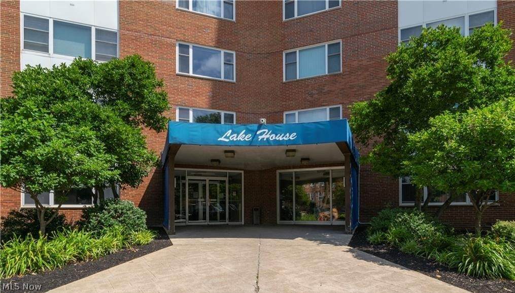 11850 Edgewater Drive - Photo 1