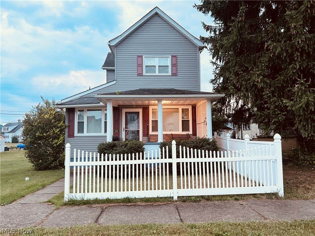 226 42nd Street - Photo 1