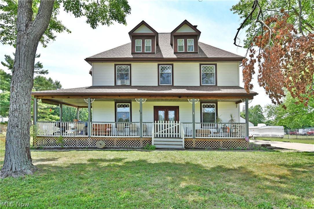 1960 Warren Avenue - Photo 1
