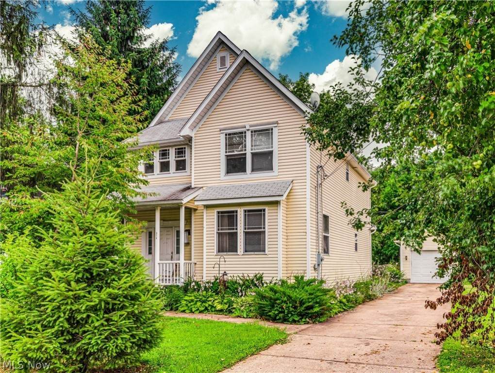 314 Bell Street - Photo 1