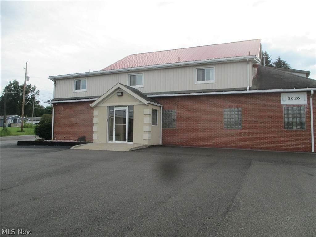 5626 South Avenue - Photo 1