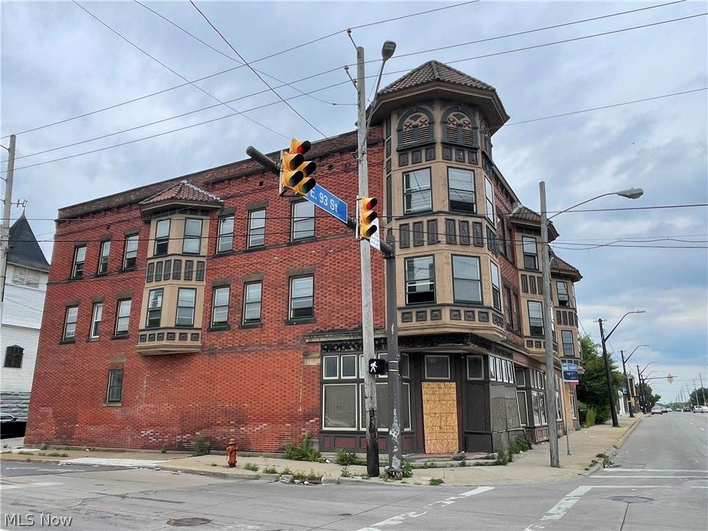 3501 93rd Street - Photo 1