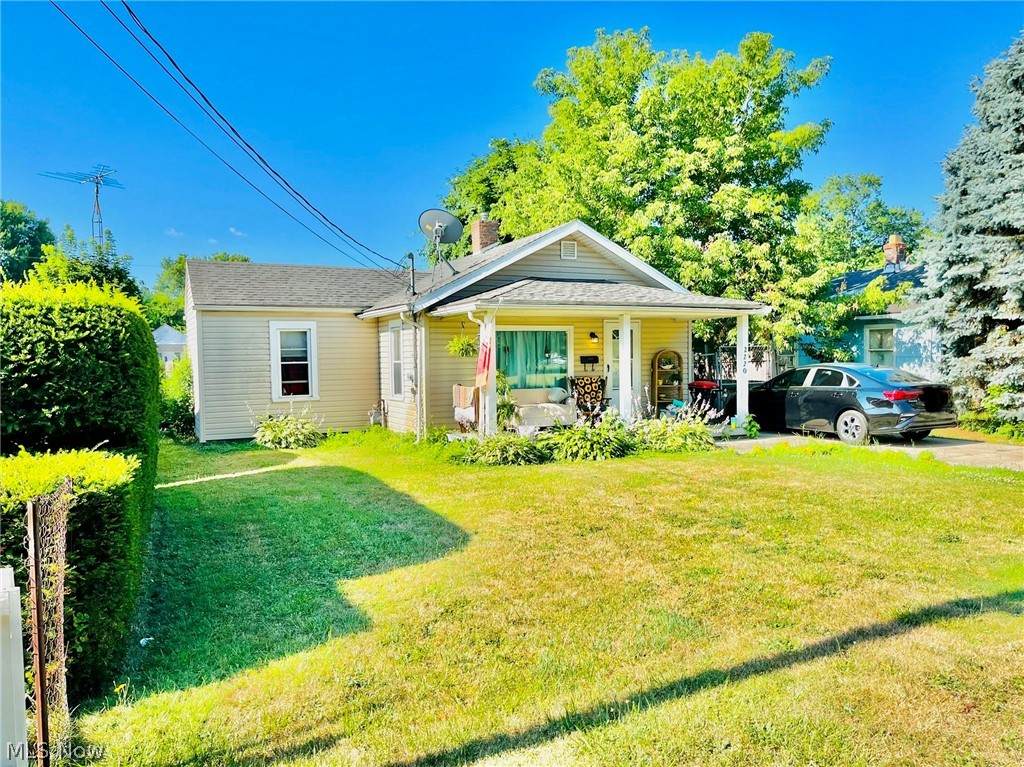2220 Harmon Street - Photo 1