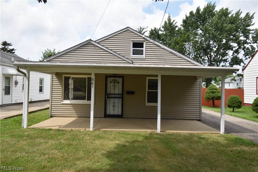 867 Clifford Avenue - Photo 1