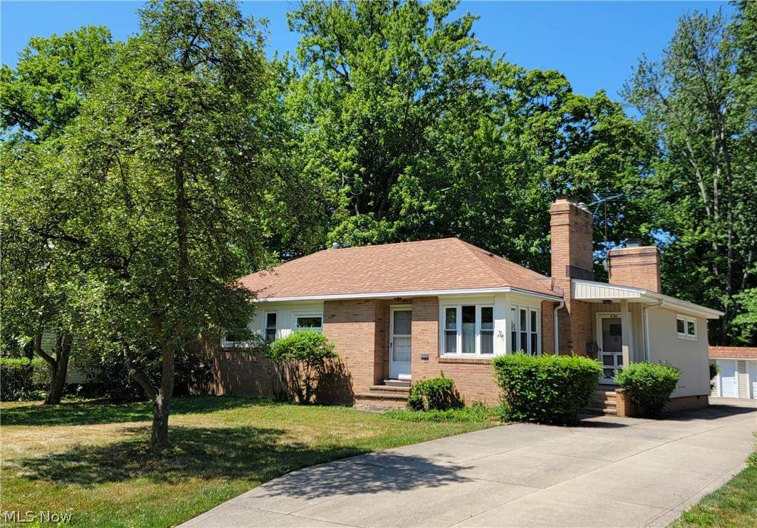454 266th Street - Photo 1