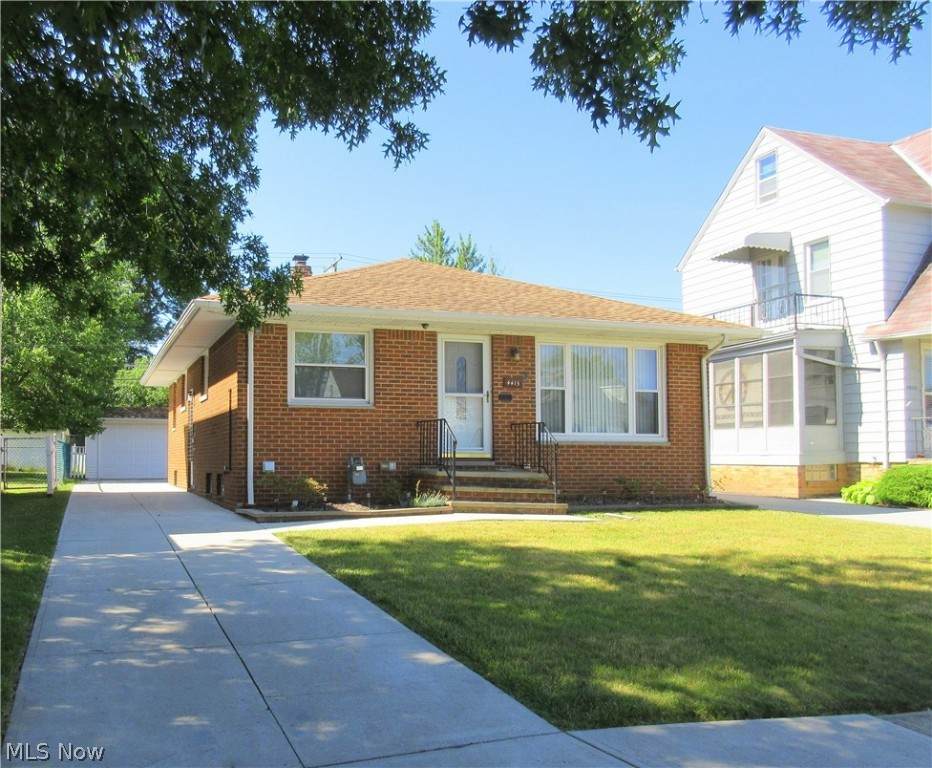 4415 Maplecrest Avenue - Photo 1