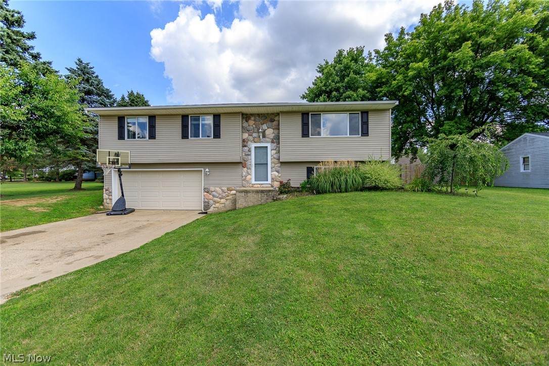 553 Jeanette Street - Photo 1
