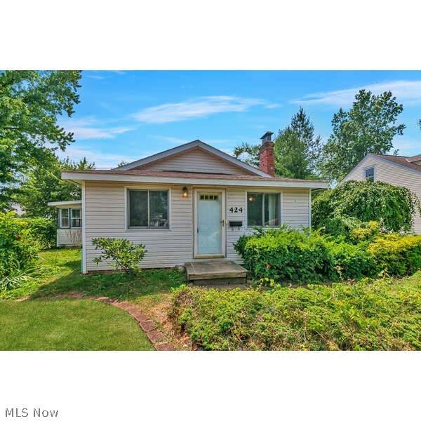 424 Woodstock Road - Photo 1