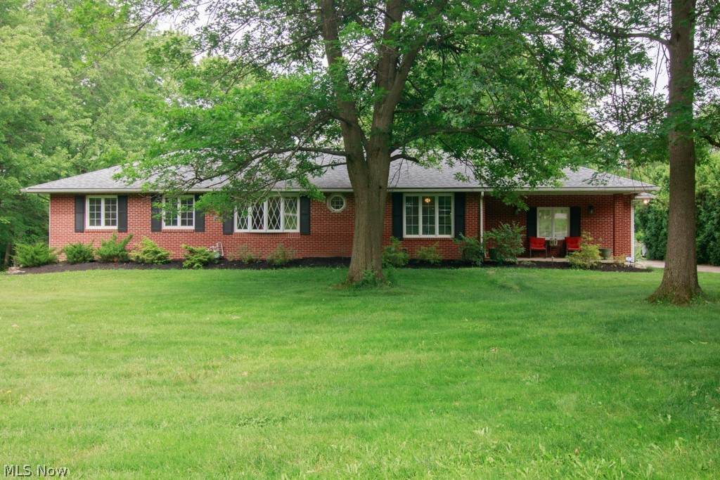 193 Fairway Drive - Photo 1