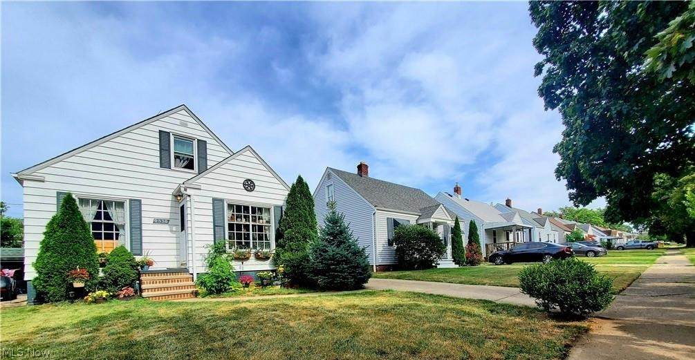4335 56th Street - Photo 1