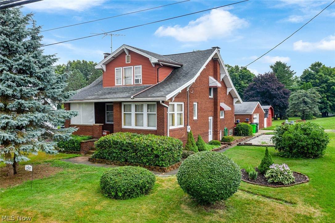 2247 Tremont Avenue - Photo 1