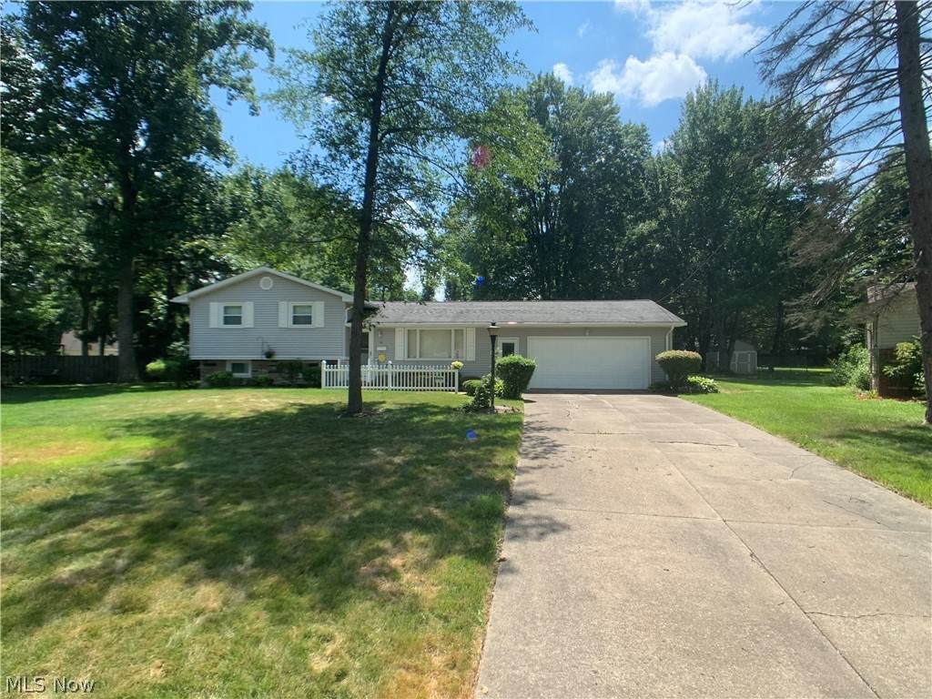 60 Woodleigh Court - Photo 1
